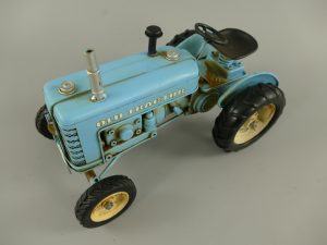 tolles Blechmodell Trecker Traktor Schlepper blau 5