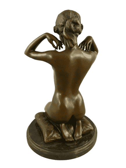 Verführerische Frau in Bronze kniend auf einem Sitzkissen Höhe ca.25cm