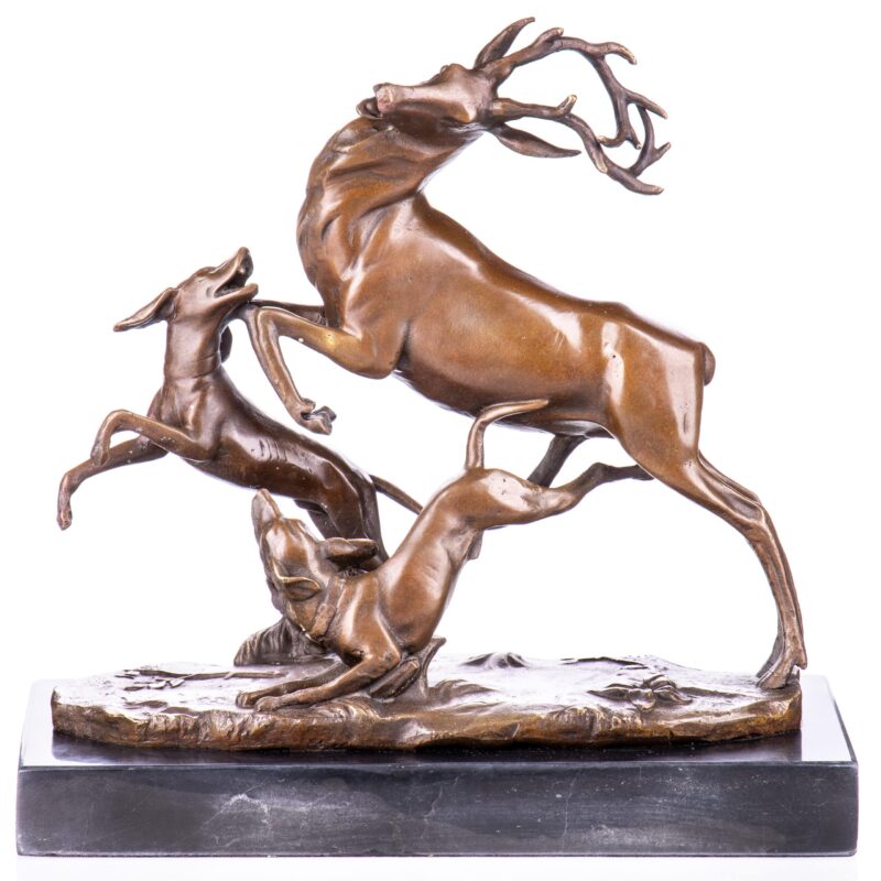 Imposante Bronze Skulptur eines Hirsches mit Jagdhunden, H. ca.28 cm